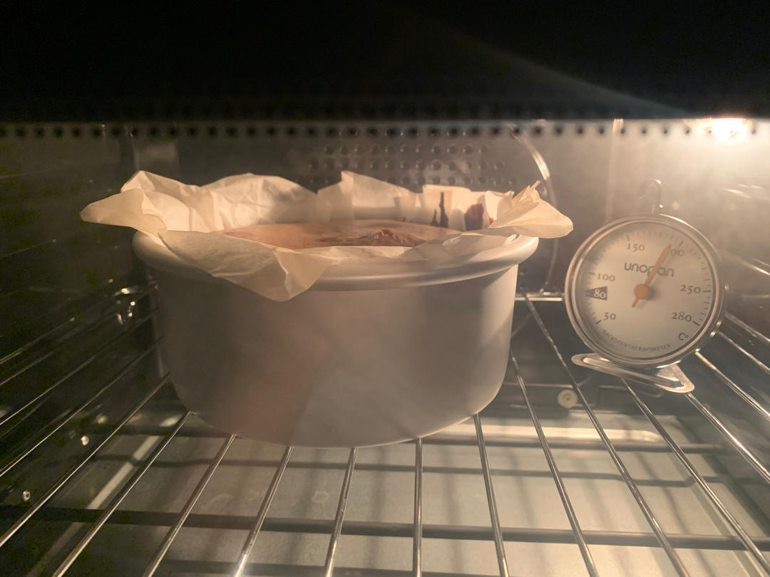 混合莓果巴斯克蛋糕