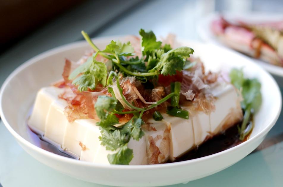 木鱼花甜酱油渍豆腐