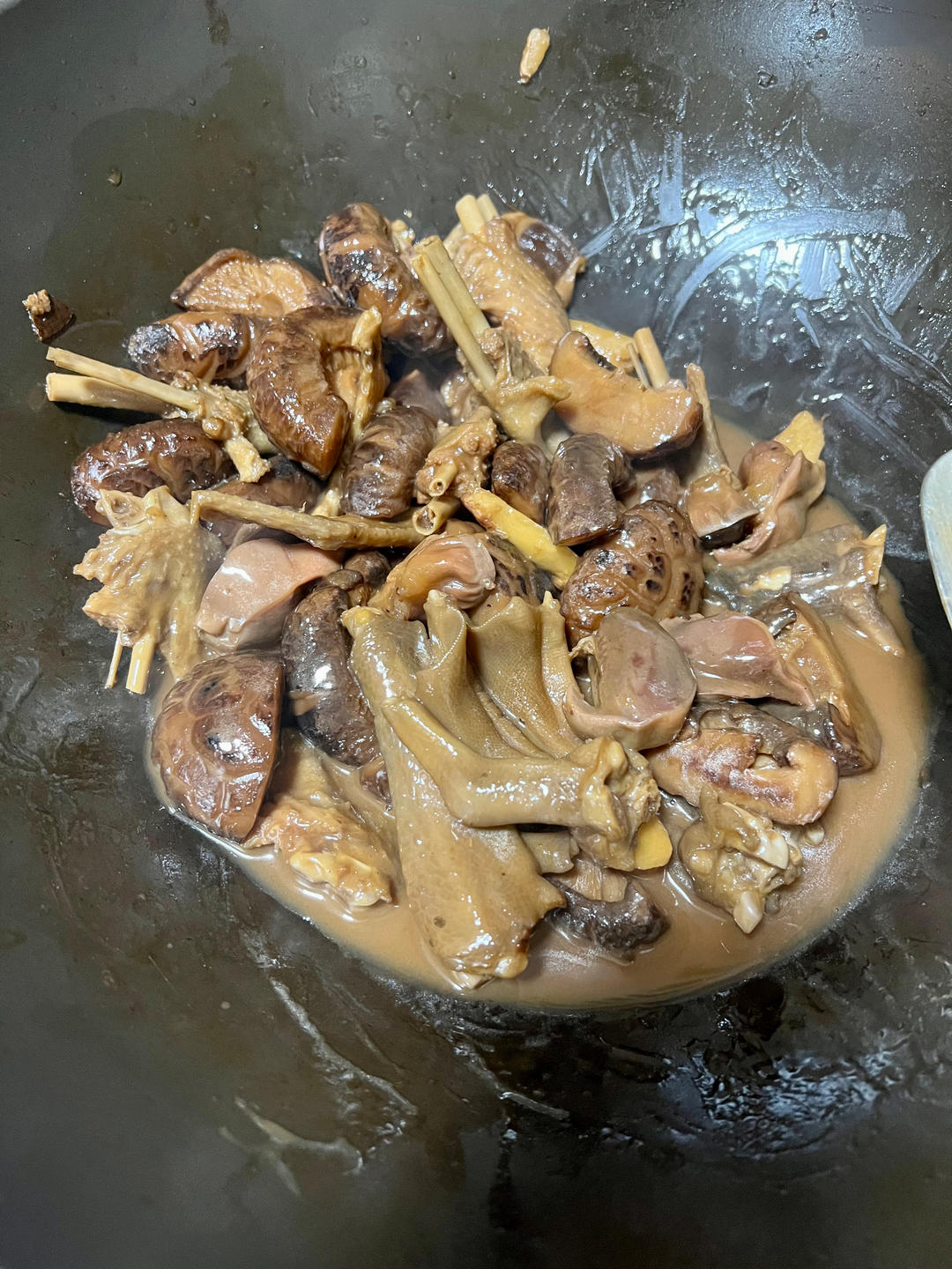 维嘉常花菇焖鹅掌翼