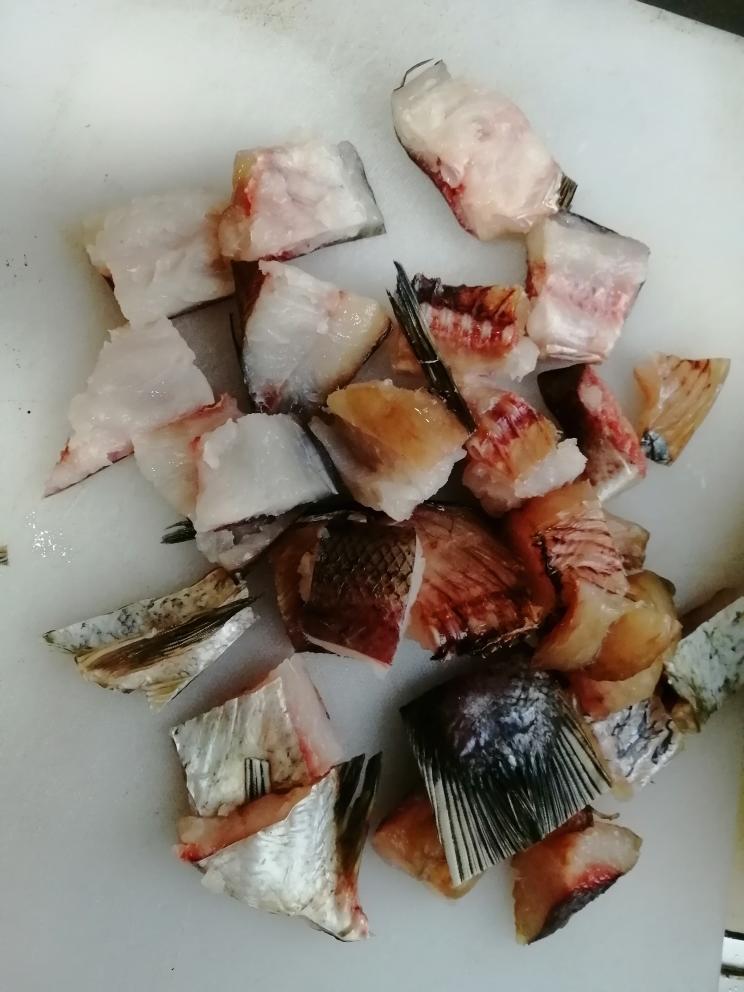 香煎鱼块的做法 步骤4