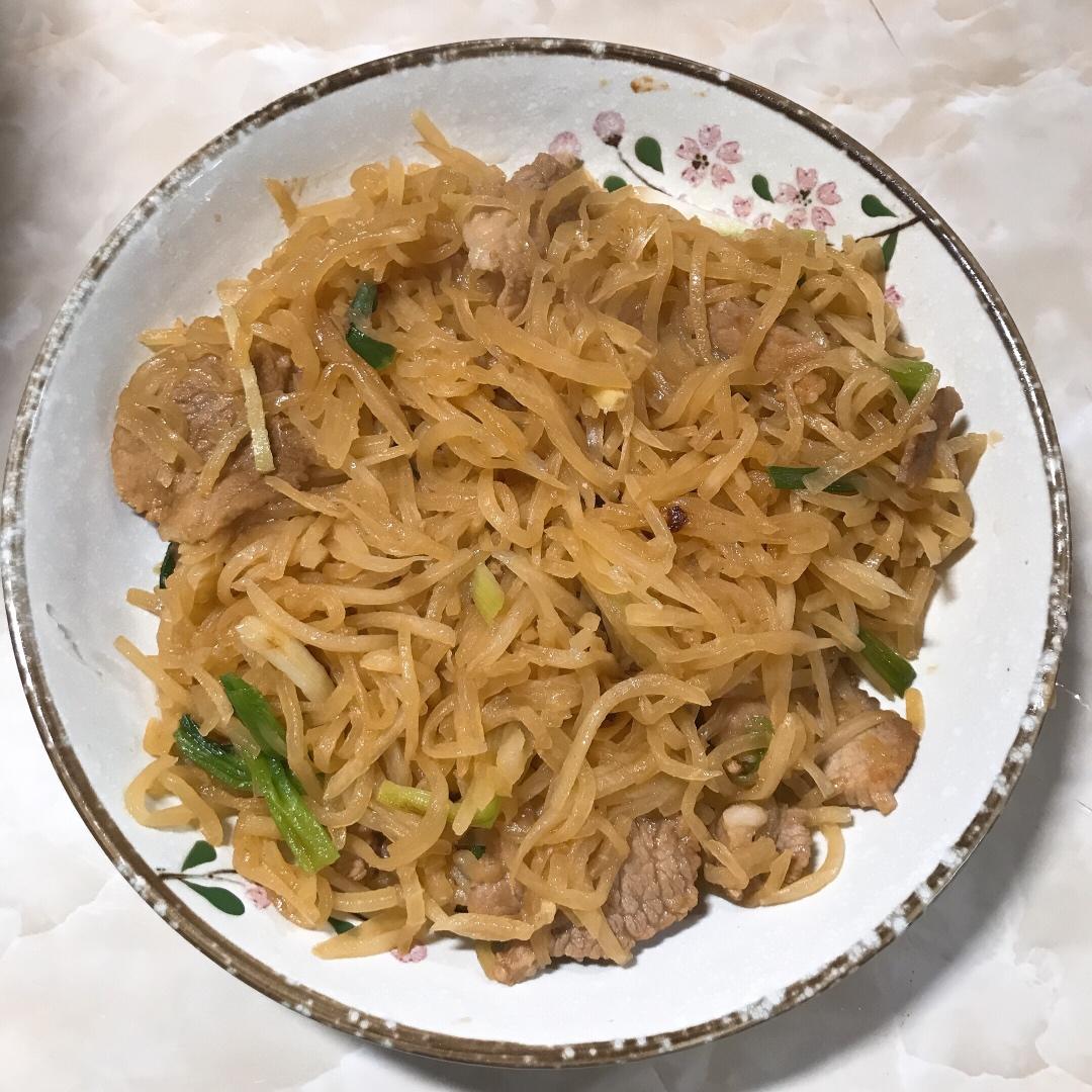 白萝卜丝炒牛肉