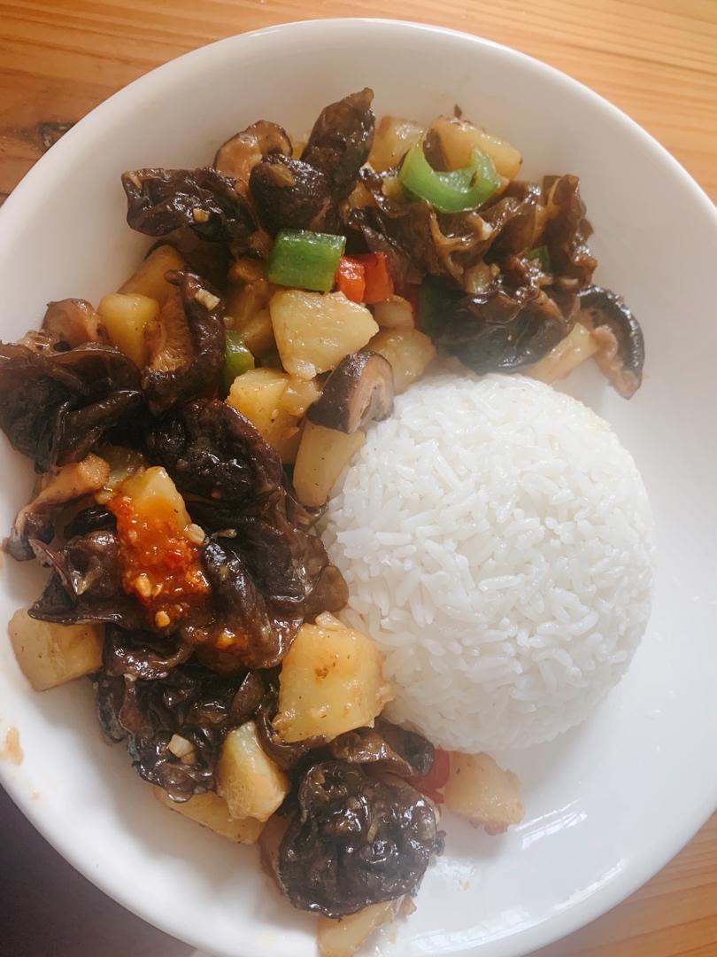 ㊙️香菇土豆肉沫拌饭❗️比外卖还好吃