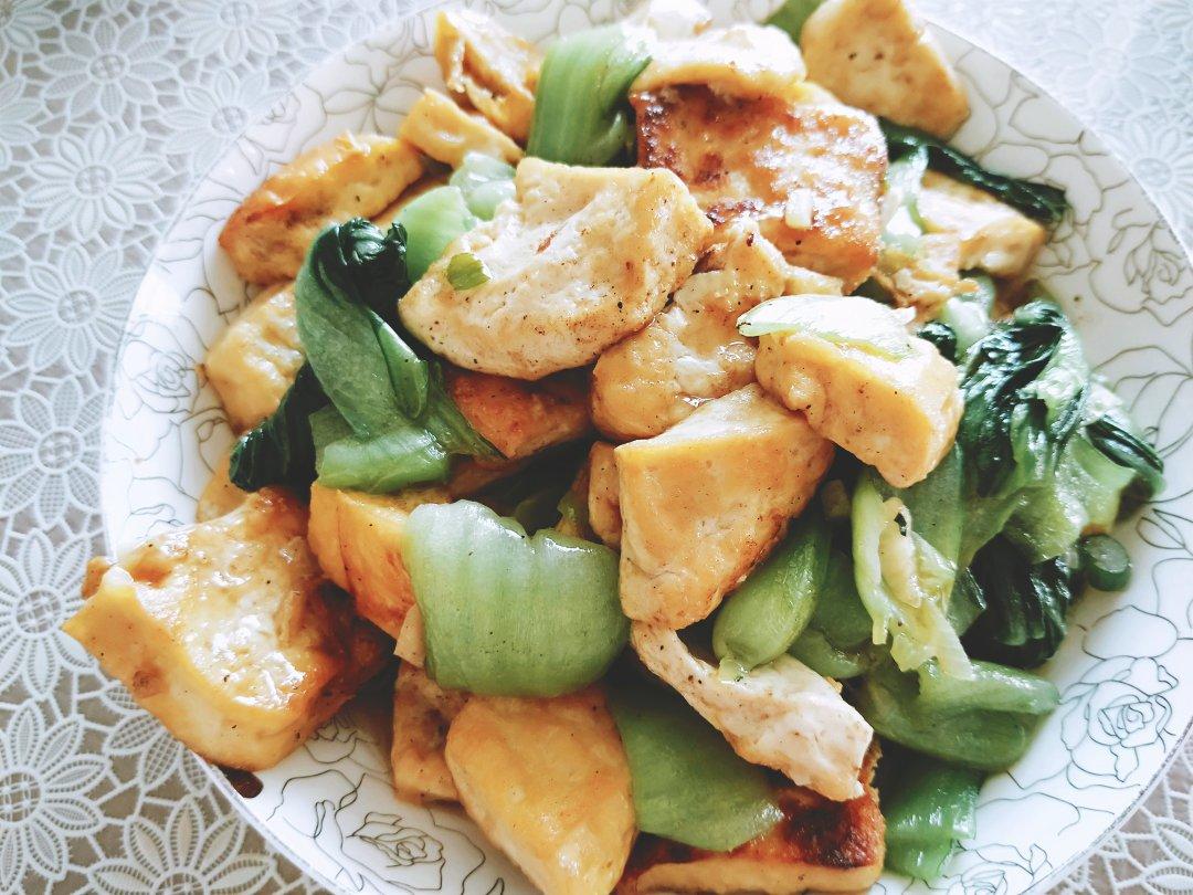 油菜炒豆腐泡
