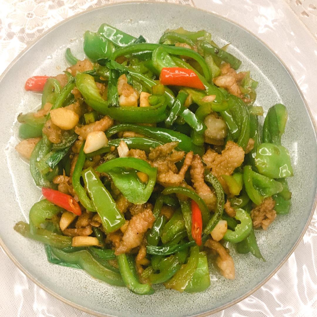 厨师长教你：“小炒肉”的家常做法，家常味很浓郁，先收藏起来
