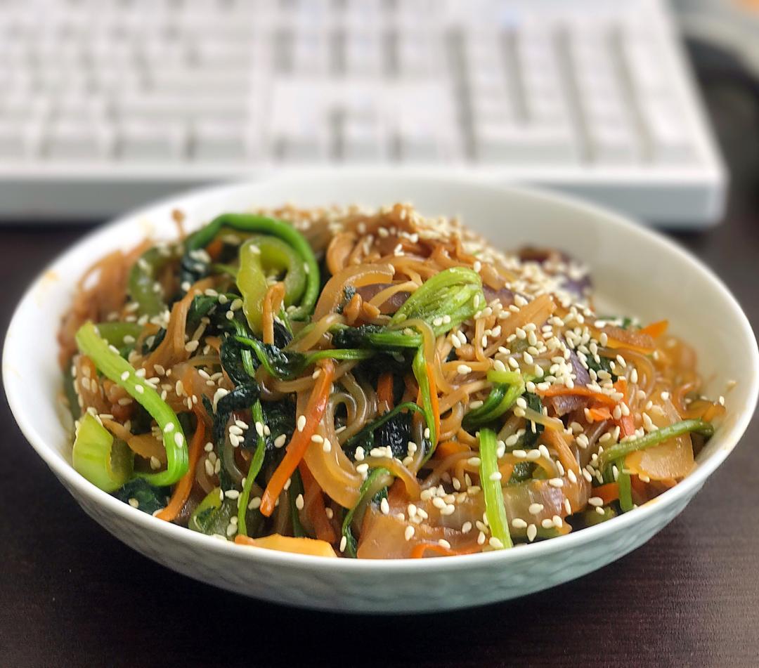 韩式粉丝炒杂菜 Korean Style Glass Noodles with Vegetables