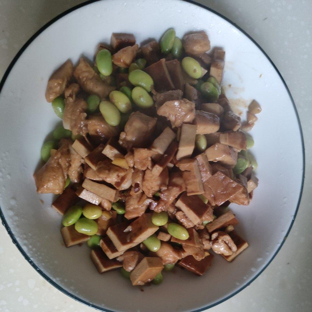 超下饭的毛豆米干子炒肉