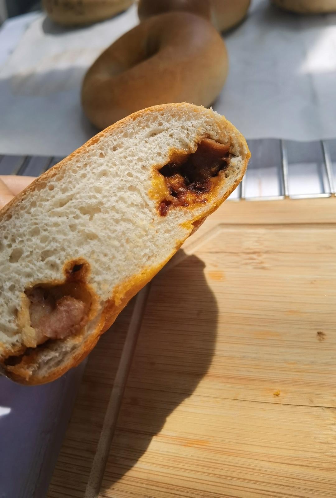 麻辣龙虾芝士贝果｜咸香麻辣｜一口满足｜爱了