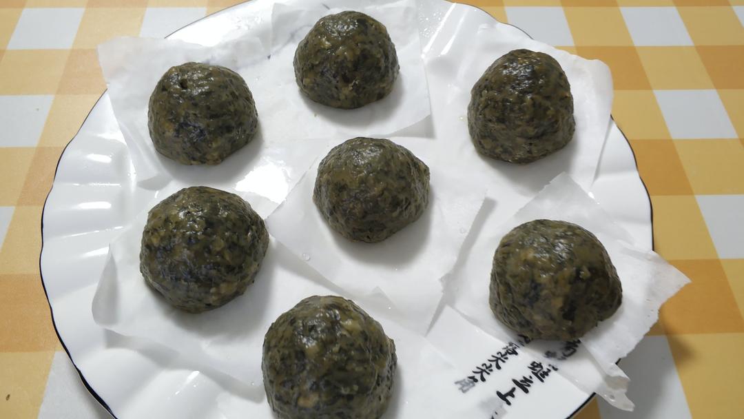 自制红薯叶窝窝头