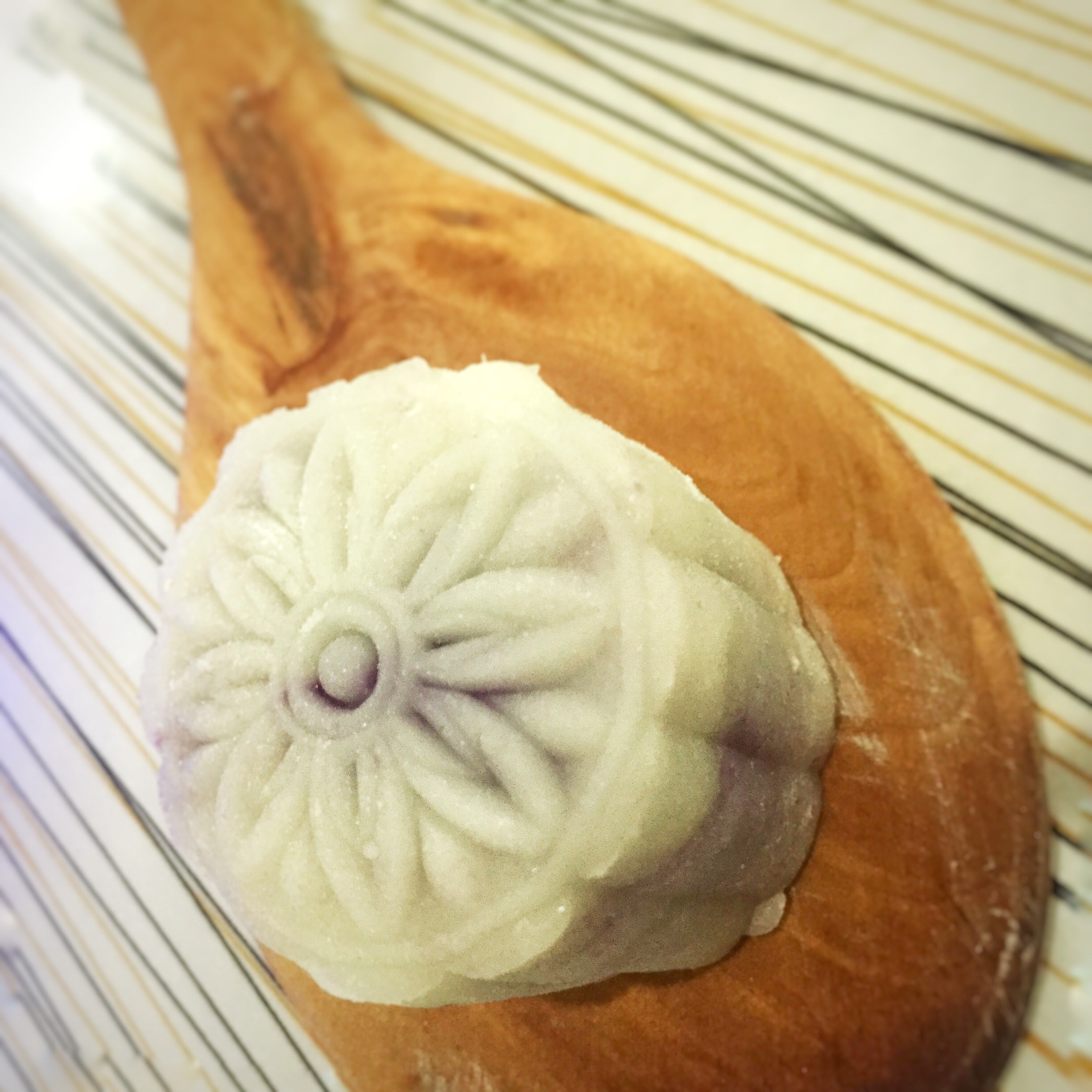 奶黄冰皮月饼
