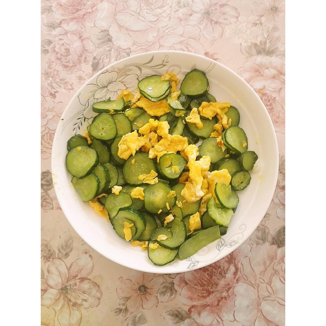 黄瓜炒鸡蛋