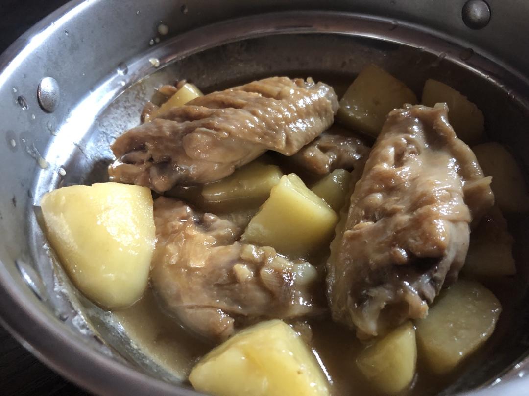 土豆炖鸡翅（快手零失败）