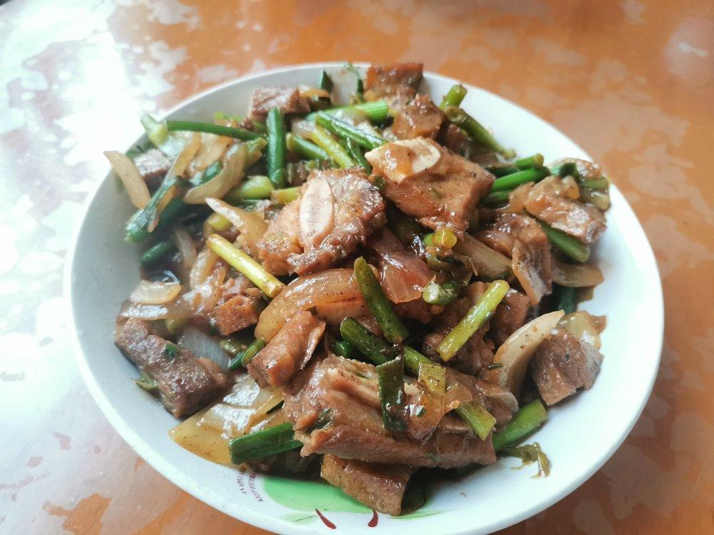 洋葱爆牛肉 怎么做都好吃