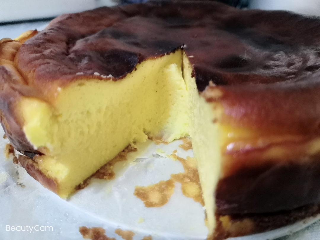 巴斯克式烤芝士蛋糕[超简单][搬运]