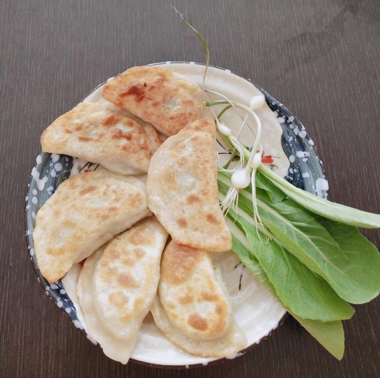 小根菜盒子的做法