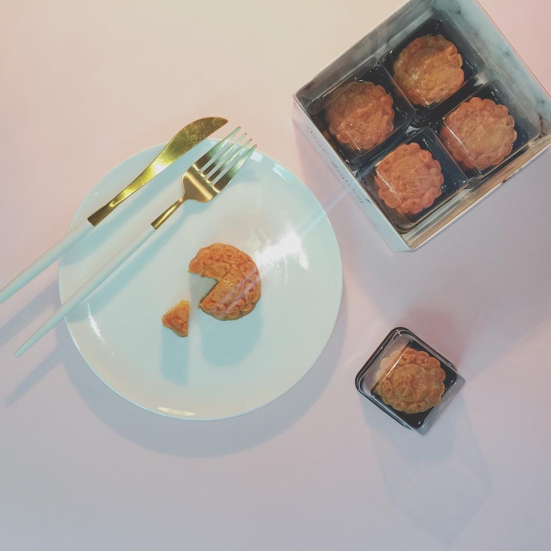 金沙奶黄月饼