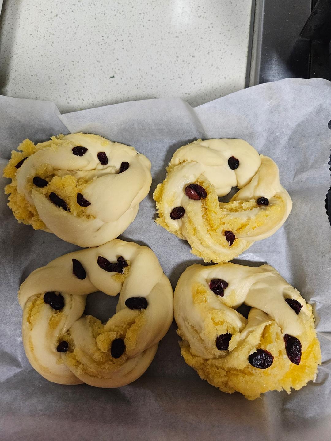 椰香满满的椰蓉花环面包｜万能椰蓉馅｜好吃又好看