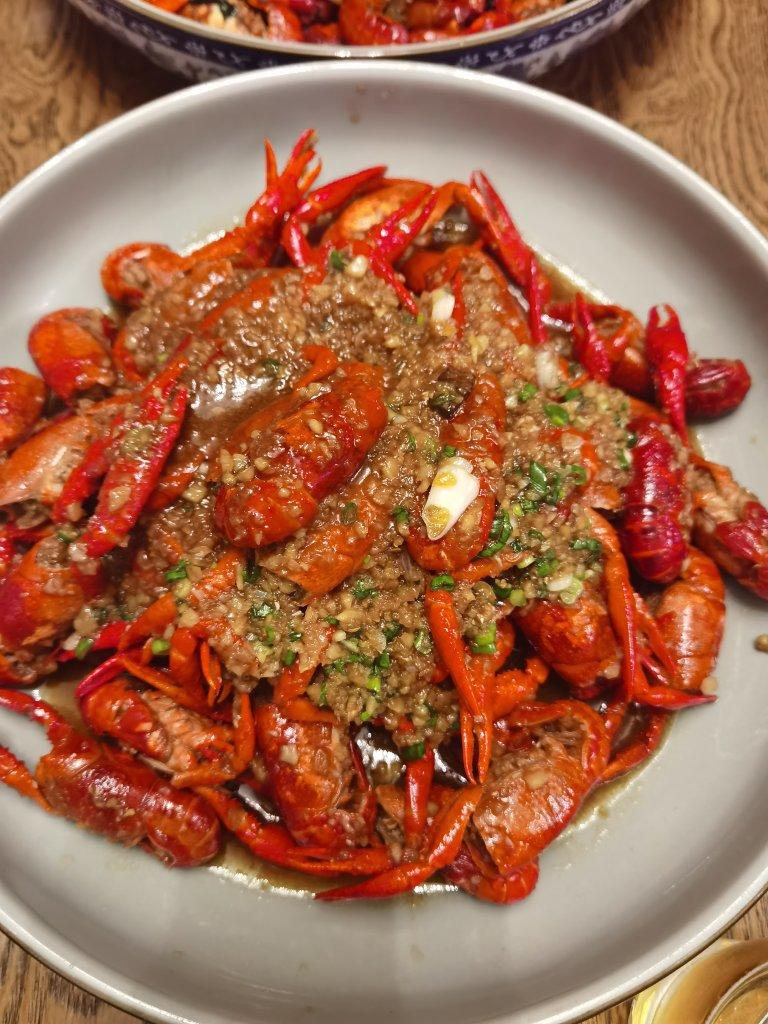 蒜香 蒜蓉小龙虾 小茜_mv0x做的蒜蓉小龙虾  