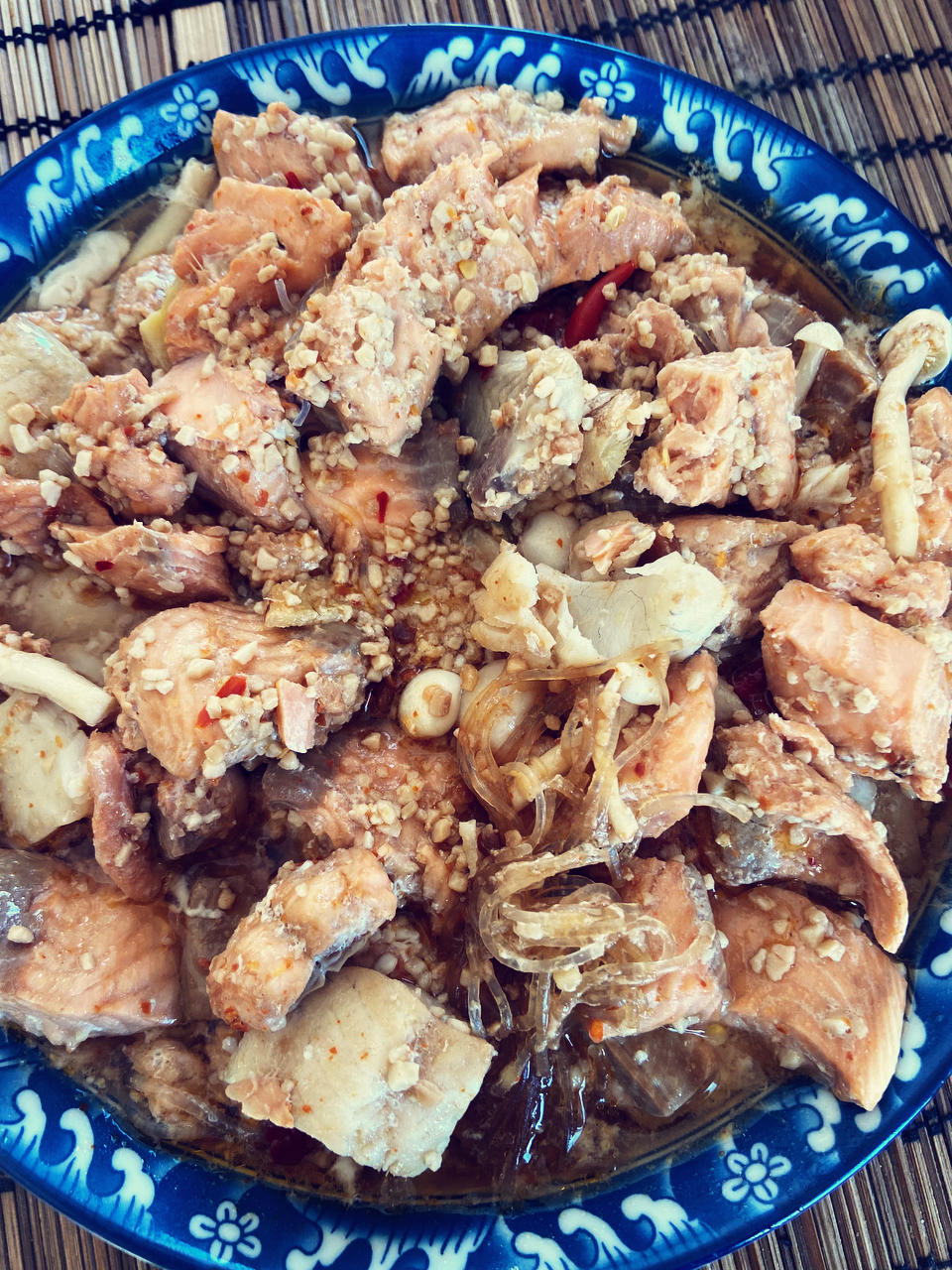 15分钟搞定【蒜蓉粉丝蒸龙利鱼】，入夏前多吃它准能瘦！