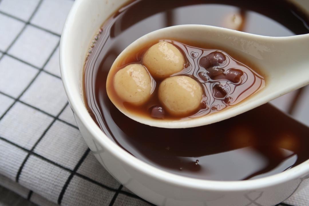 红豆糯米小丸子小汤圆——如何在5分钟内搓好一盘小丸子