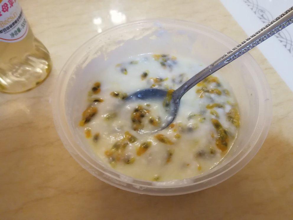 百香果酸奶