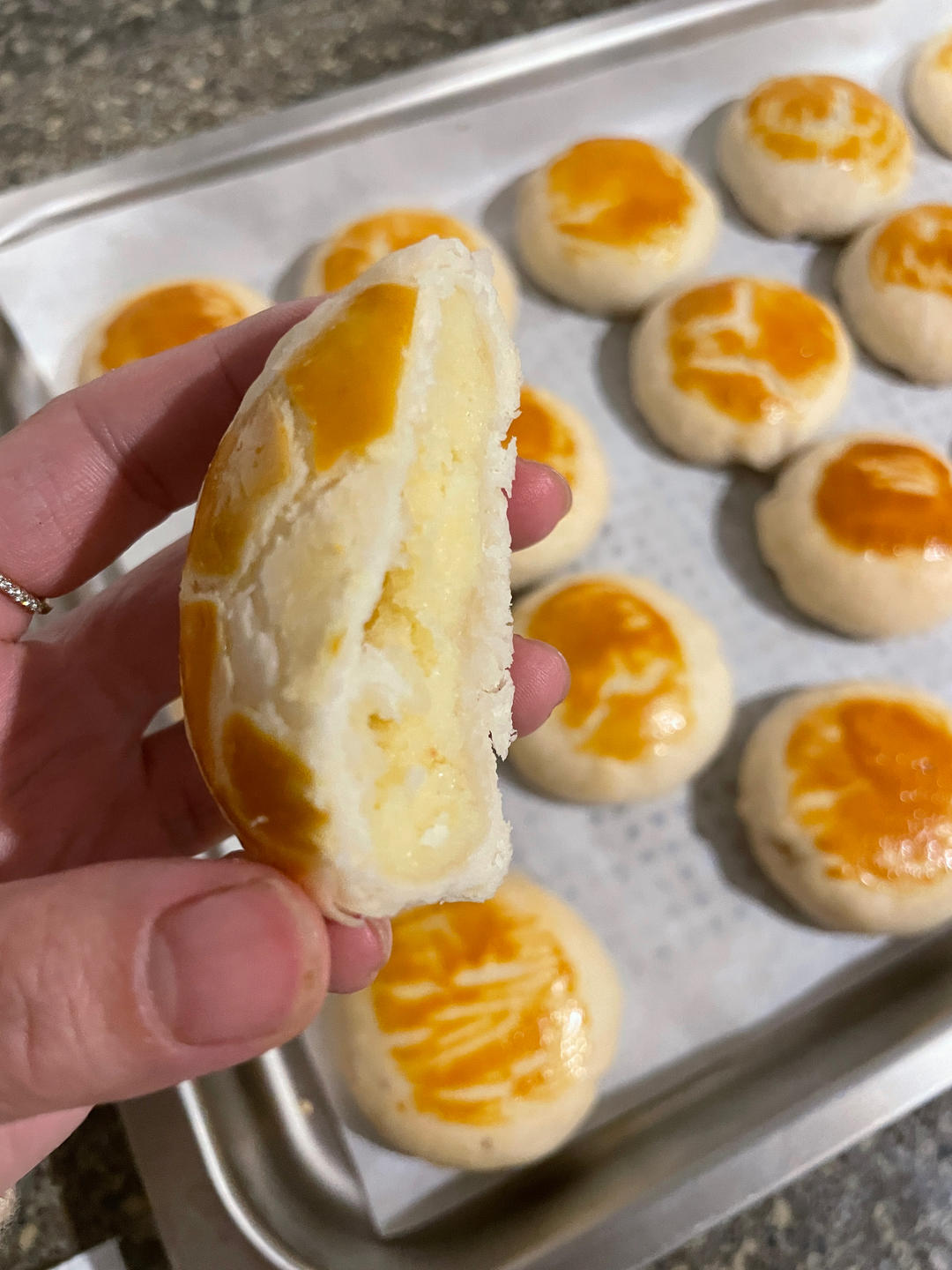 解锁老字号酥皮绿豆饼，一次就成功，我飘了!