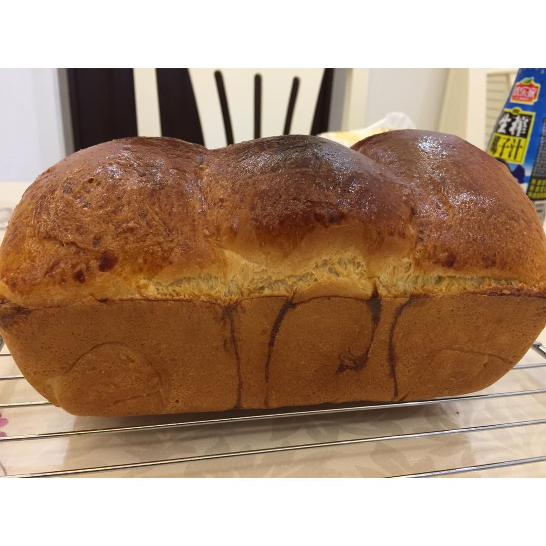 基础面包制作 Basic Bread (Loaf&Roll)
