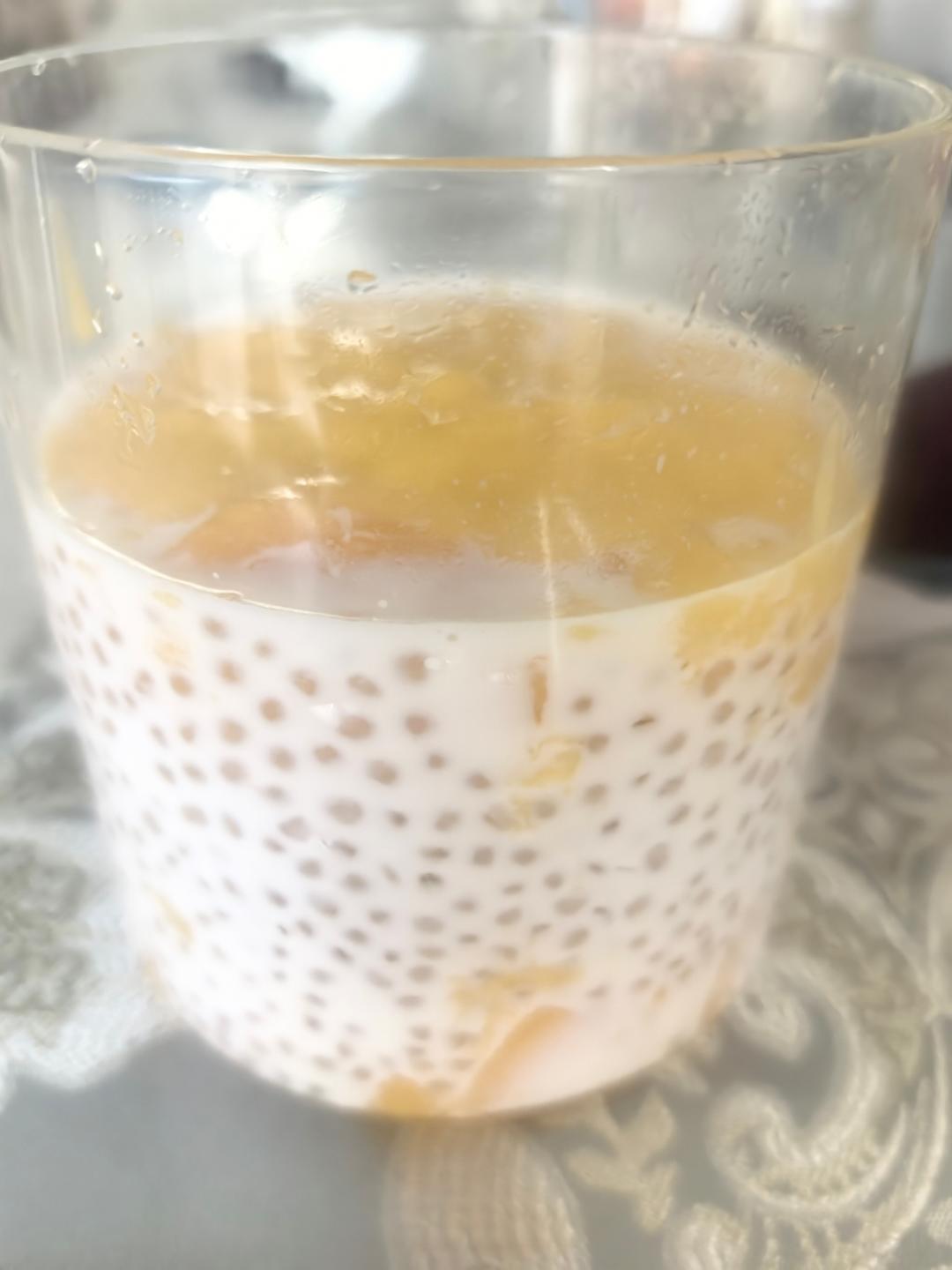 港式甜品——杨枝甘露(芒果西米露)附芒果花切法