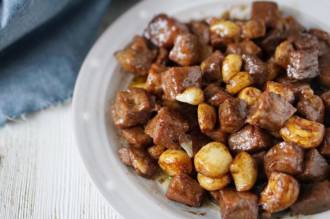黑蒜子牛肉粒