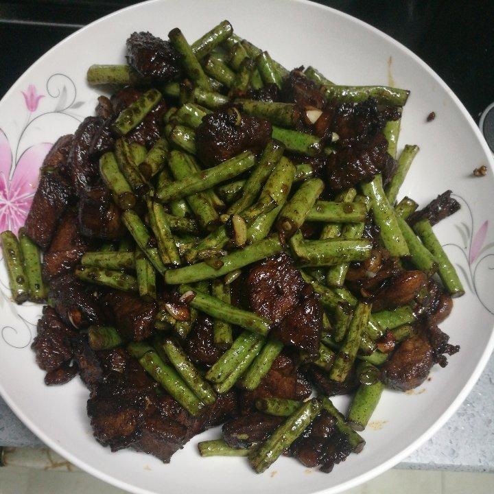 长豆角炒肉