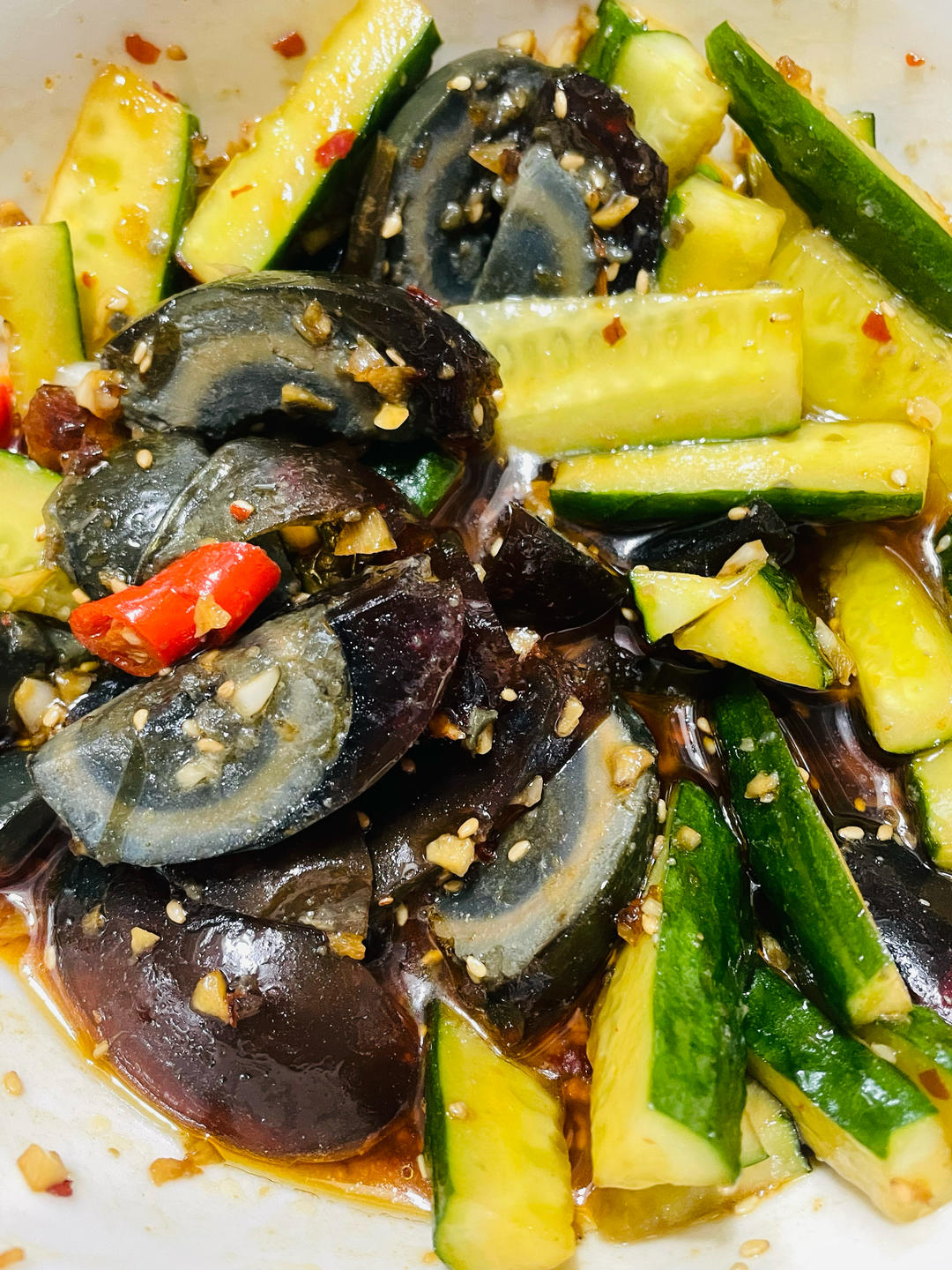 夏日开胃小凉菜“皮蛋拌黄瓜🥒”开胃减脂