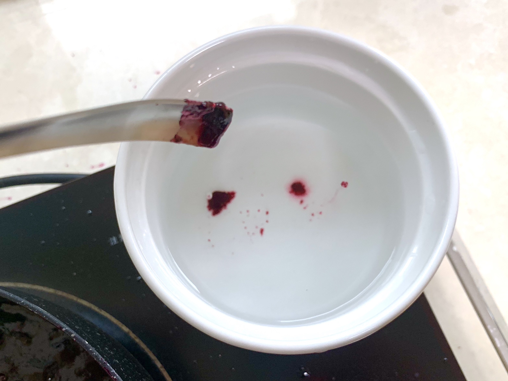 夏天の蓝莓（覆盆子）酱的做法 步骤12