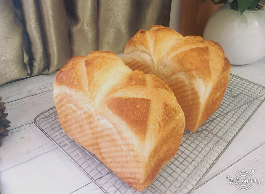 手撕炼乳吐司