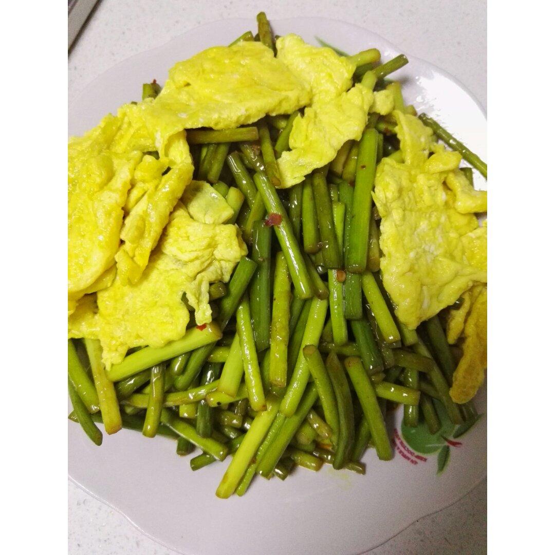 蒜苗炒鸡蛋
