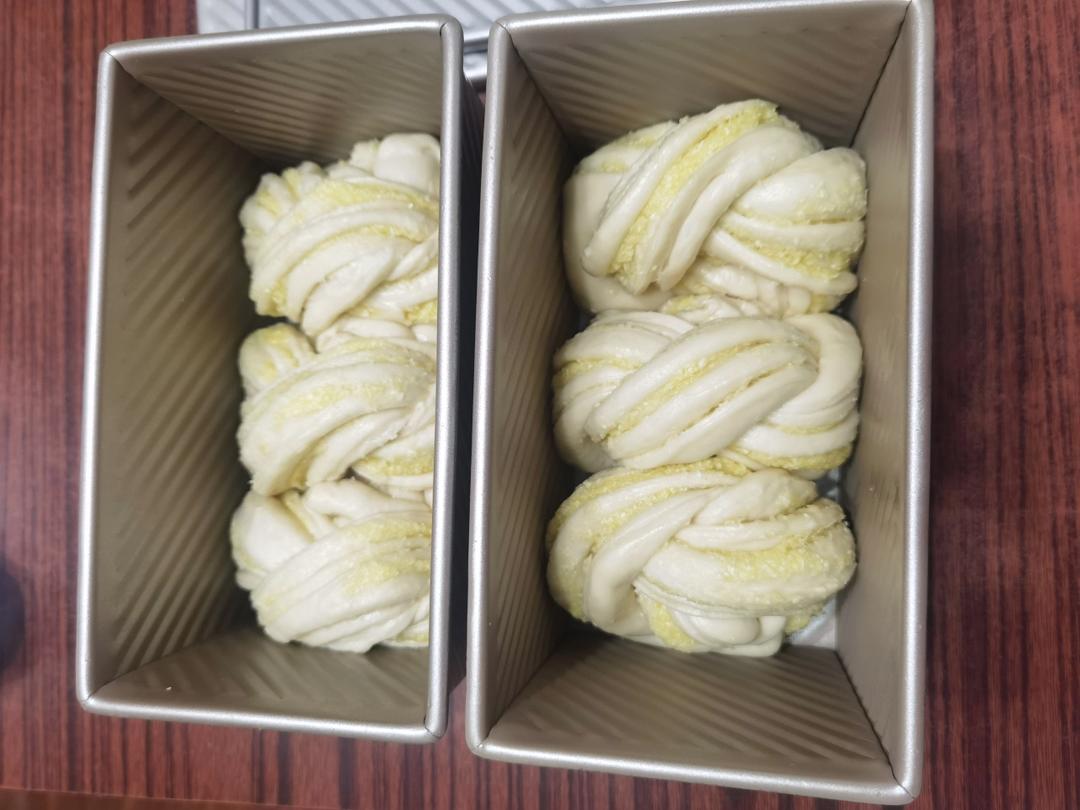 椰蓉满满吐司！幸福的味道。
