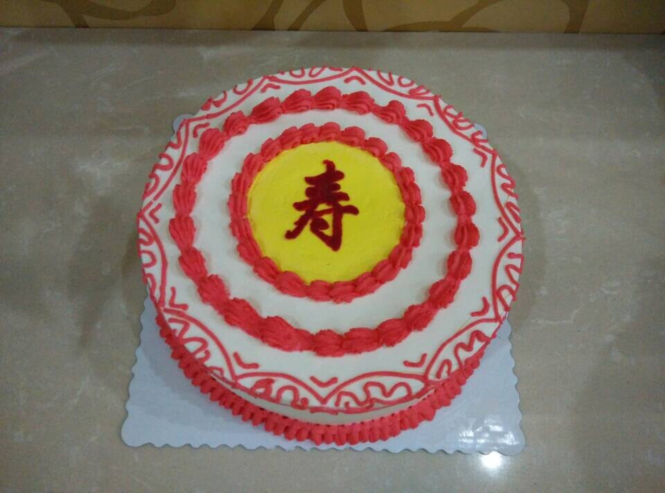 鲜奶油草莓蛋糕