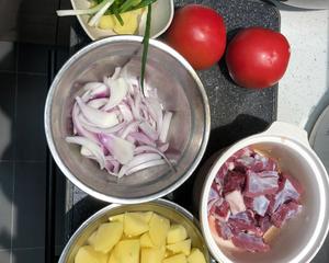 番茄土豆牛腩汤简易版的做法 步骤1