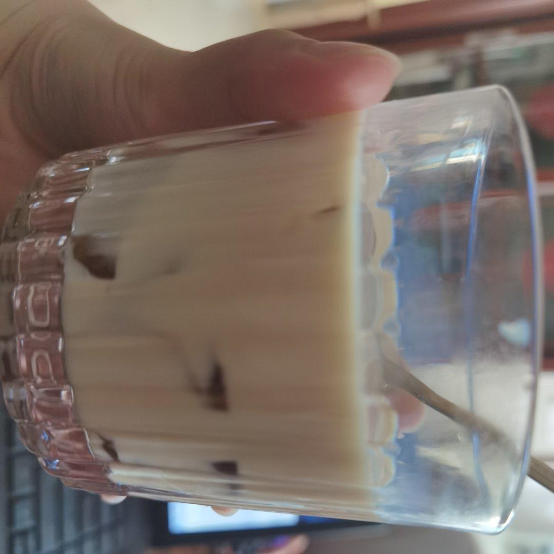 比奶茶还好喝的茉莉花茶冻鲜奶｜茶冻撞奶