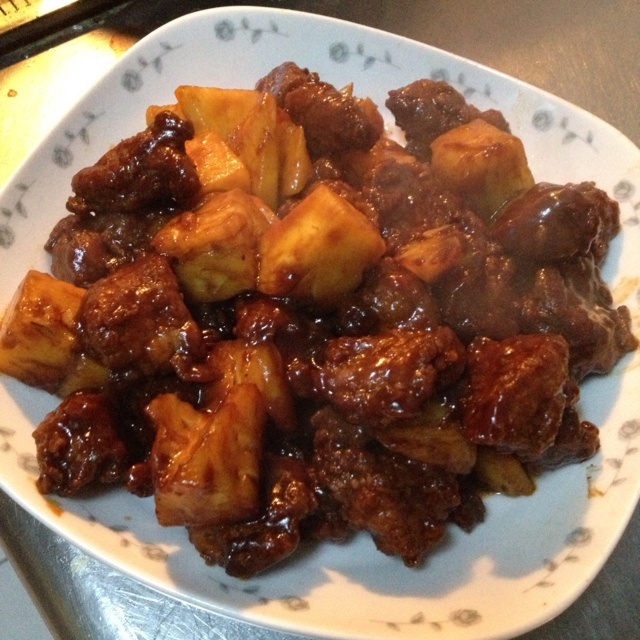 菠萝咕咾肉