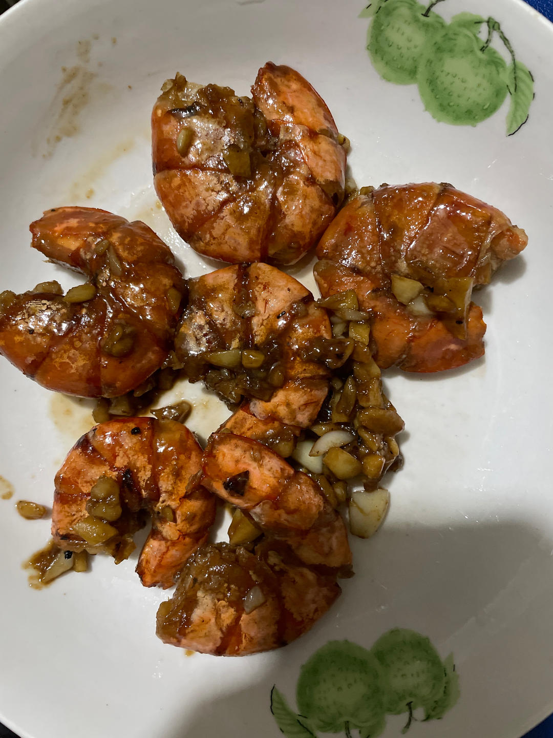 好吃到舔手的蒜爆罗氏虾（零失败，巨好吃)