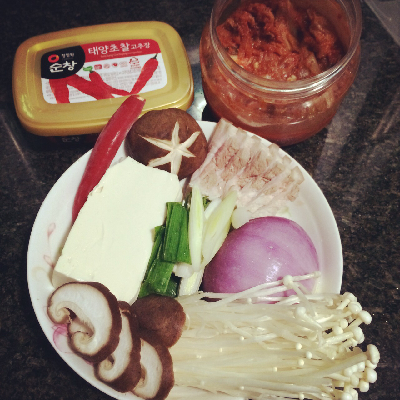 五花肉泡菜小火锅
