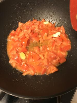 健康美味｜小朋友适合吃/巧厨娘必会菜·番茄鱼片汤的做法 步骤5