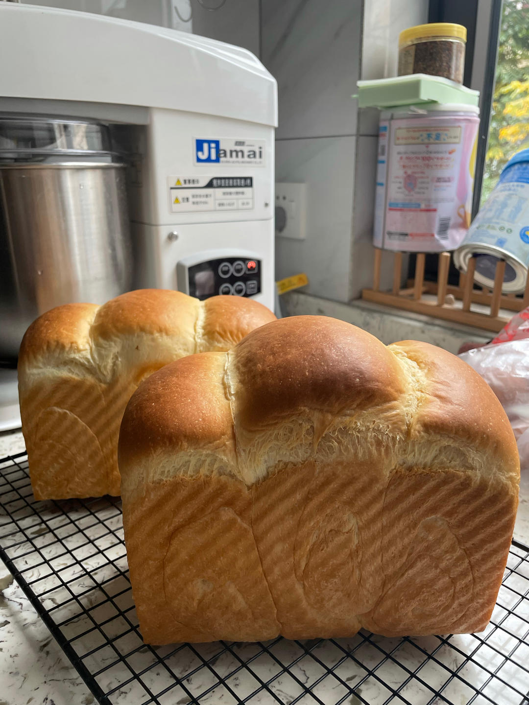 奶香纯粹的重料淡奶油吐司