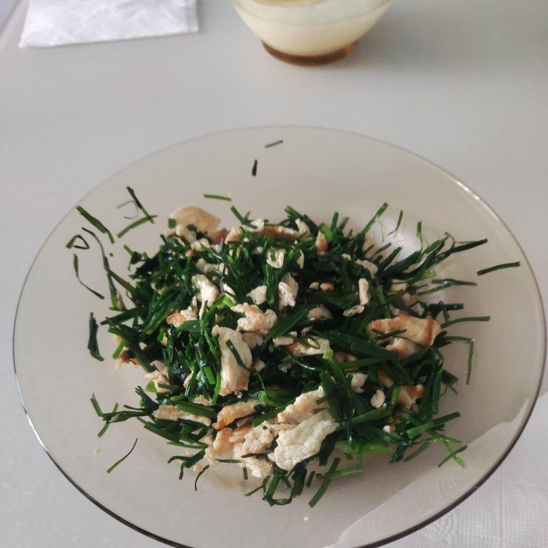 韭菜炒鸡蛋——三分钟快手下饭菜 掌握火候的秘诀