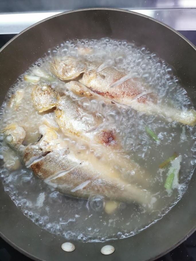 冬日里的暖心小黄鱼汤的做法 步骤9