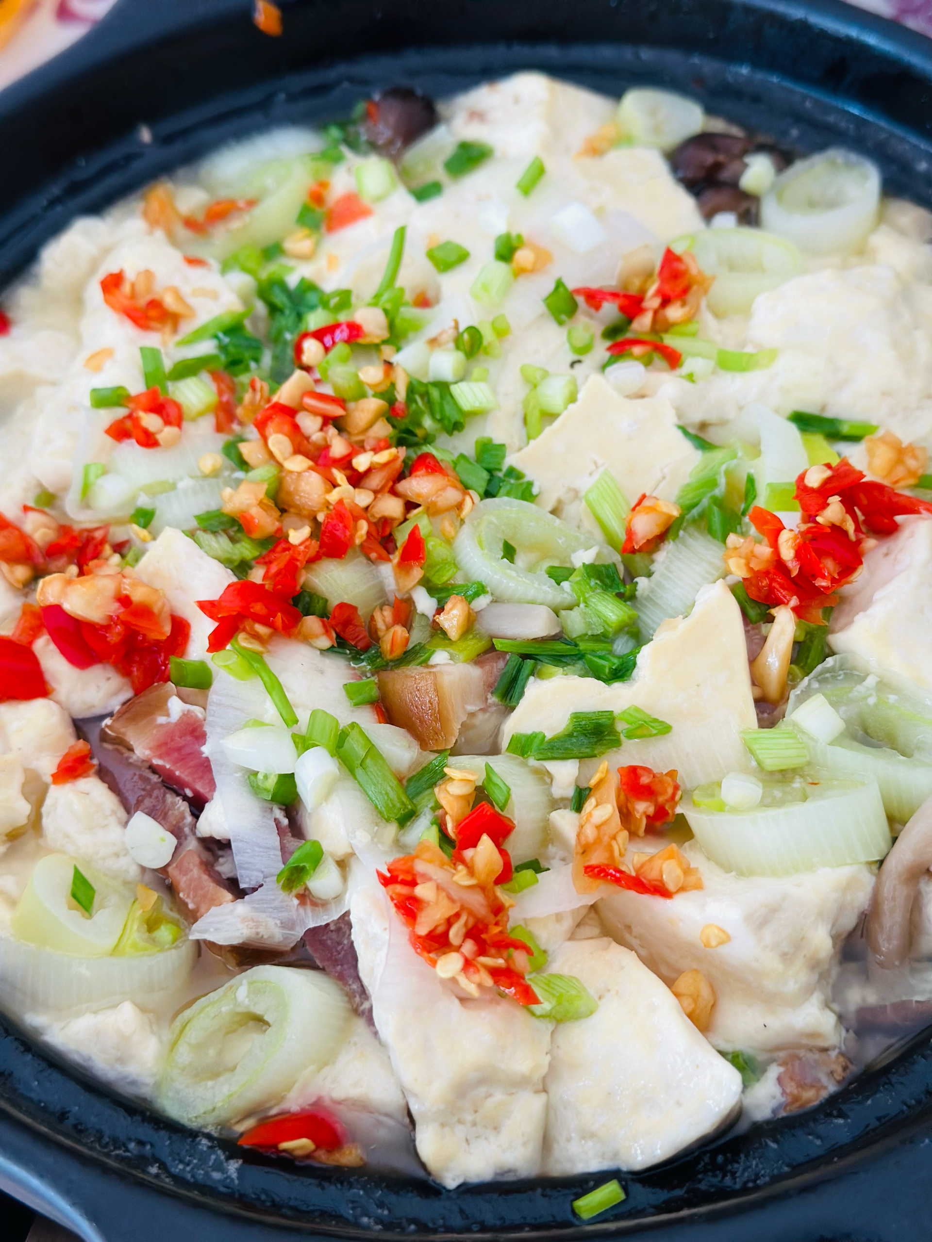 砂锅咸肉掰豆腐的做法