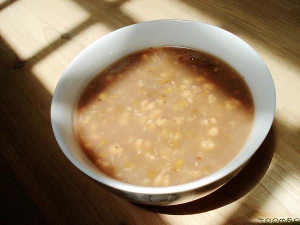 绿豆薏仁汤的做法