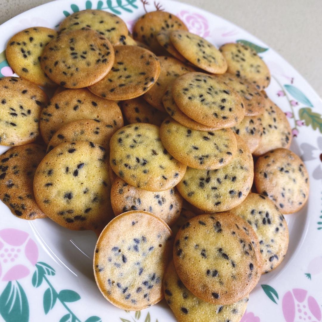 芝麻鸡蛋饼干