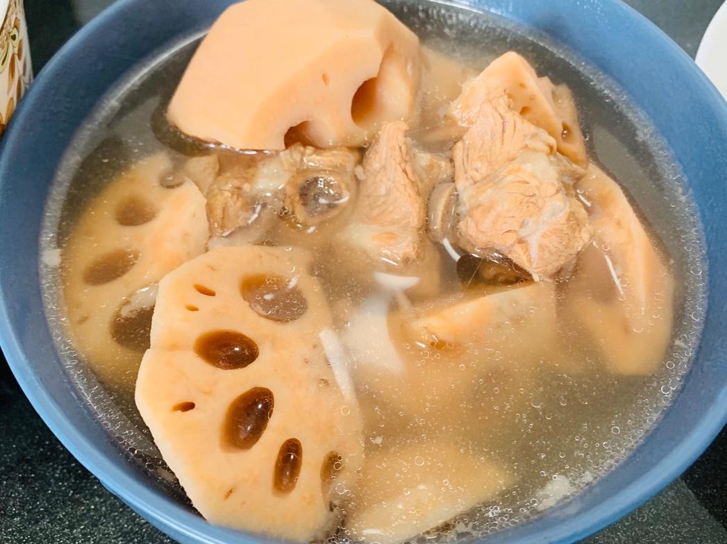 莲藕排骨汤