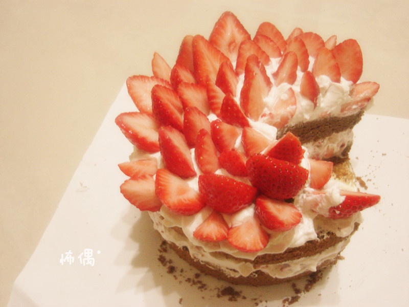 巧克力草莓奶油蛋糕