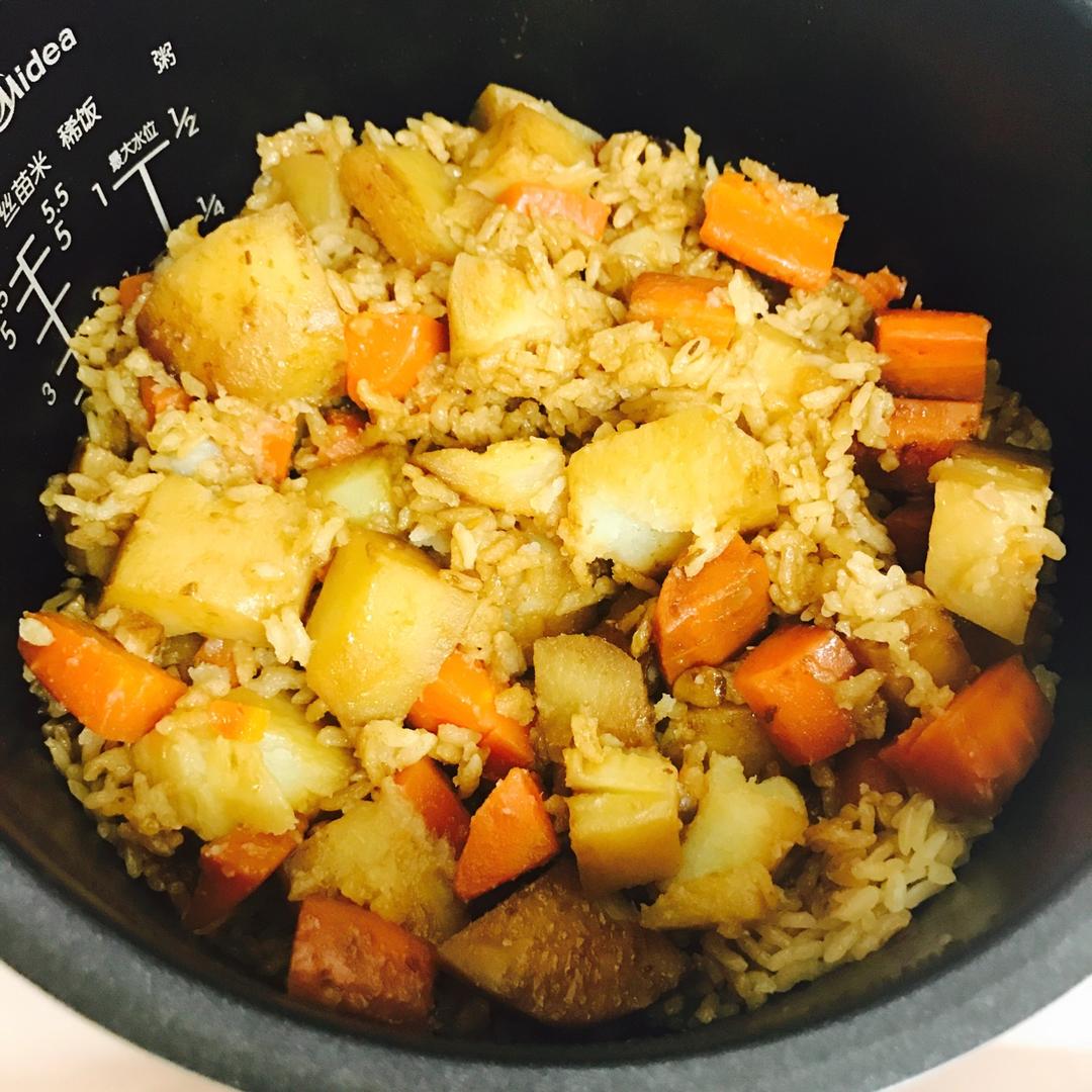 sunnnny还是个孩子做的土豆焖饭电饭锅版